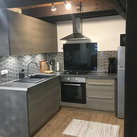 Hébergement de vacances Therence Chez Bruno Sainte-Thérence